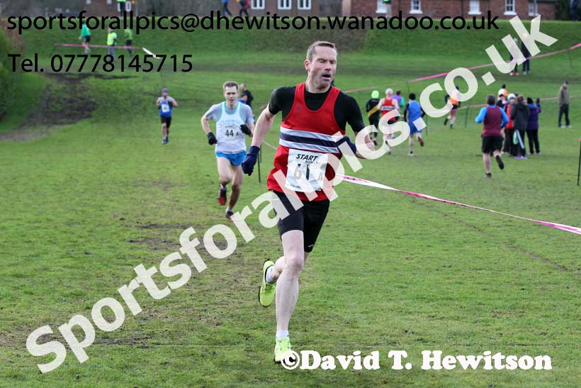 Veterans Durham Cathedral Relays. Photo: David T. Hewitson/Sports for All Sports